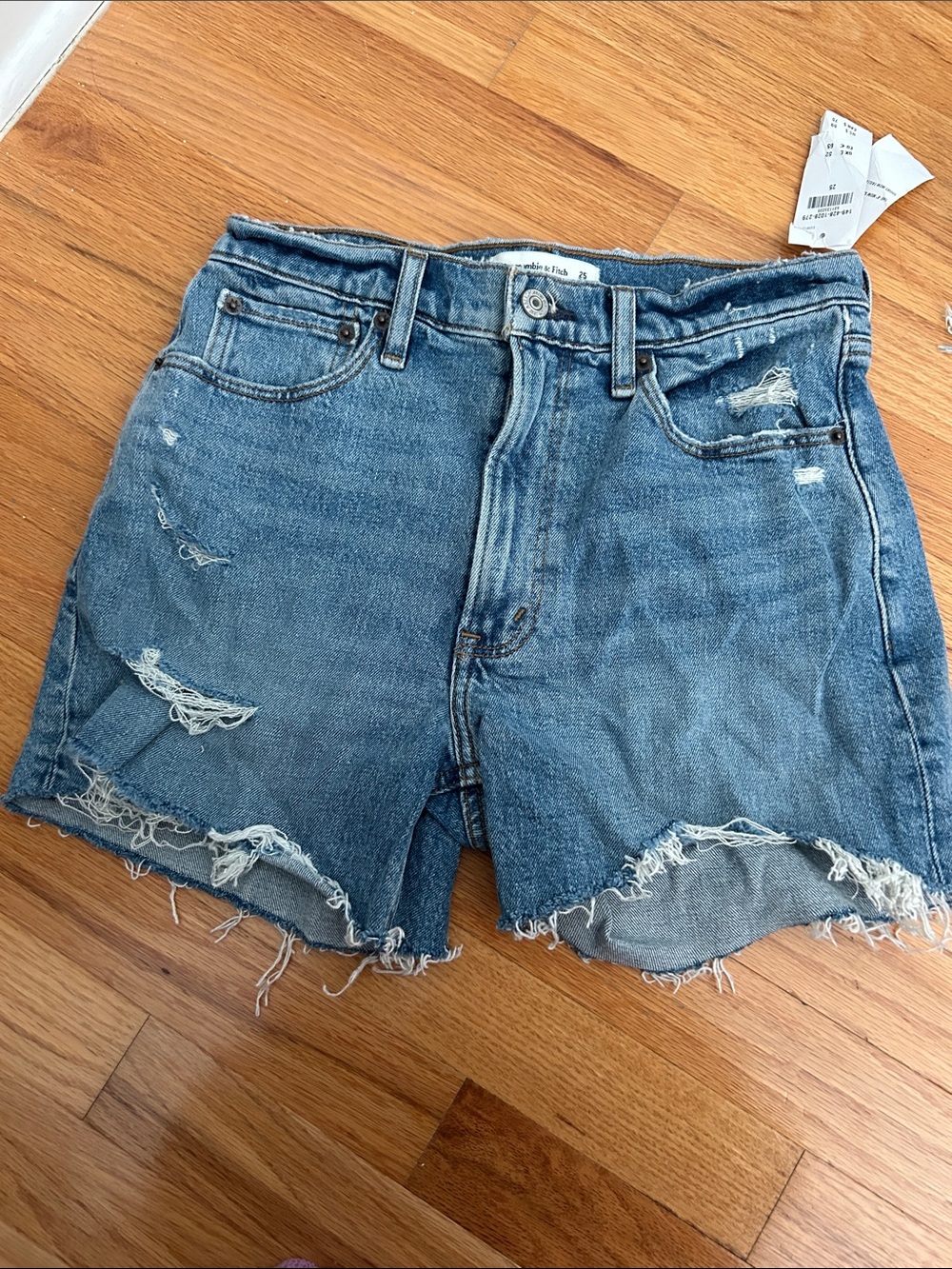 Abercrombie & Fitch High Rise Mom Short Denim Jean Shorts in Blue Size 25 NWT